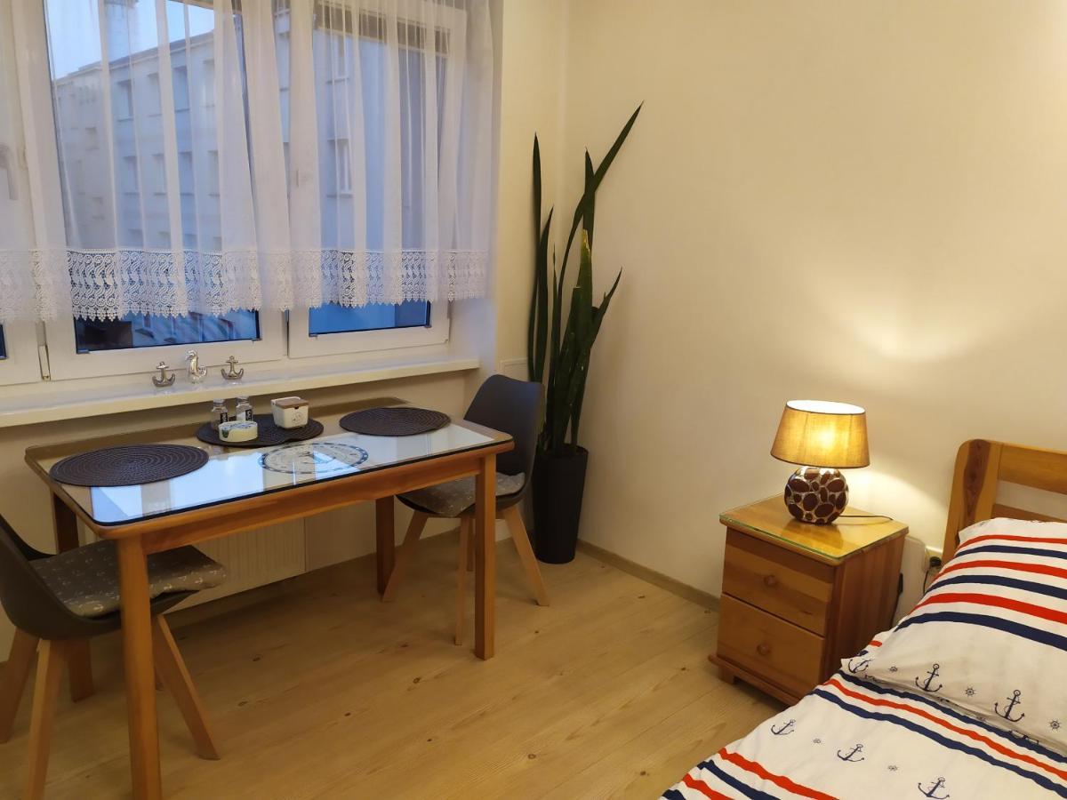 Apartament Pod Zaglami Appartamento Świnoujście Esterno foto